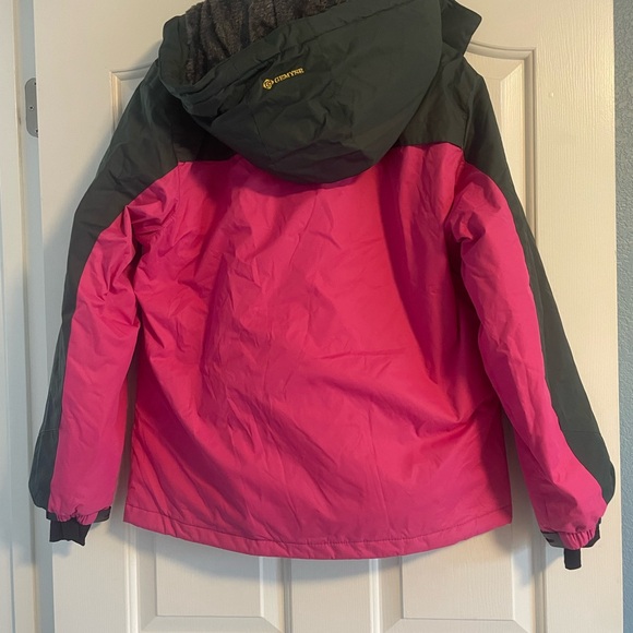 NWT!!!  Women’s Gemyse pink and gray waterproof ski jacket - large - Picture 8 of 13